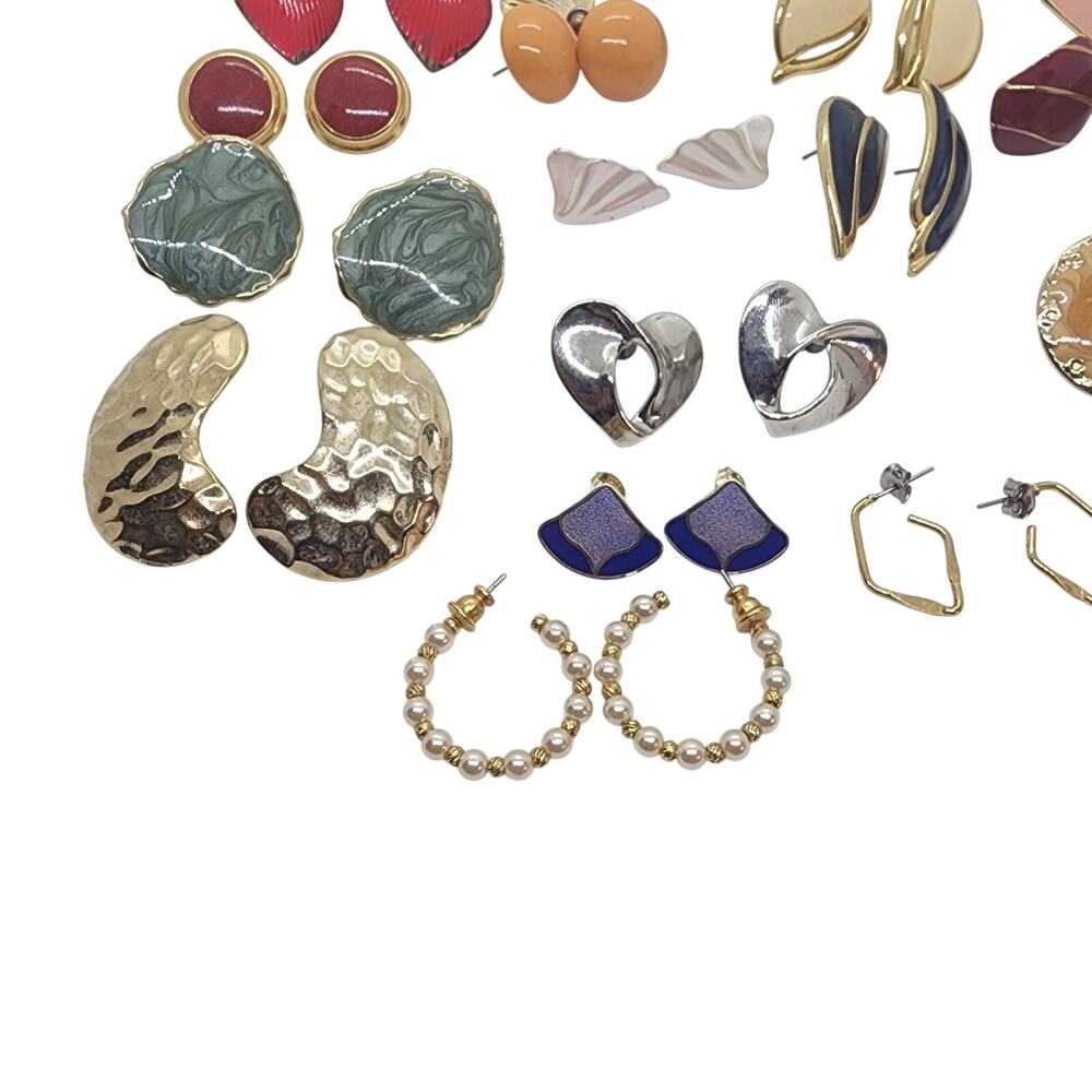 Vintage 1980s Pierced Earrings Lot 25 Pairs Colorful Statement Costume Jewelry - Picture 2 of 14